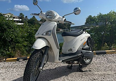 50cc Piaggio Scooter largo plazo 2 meses